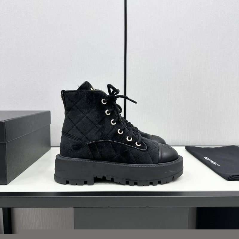 Ch*el sneakers